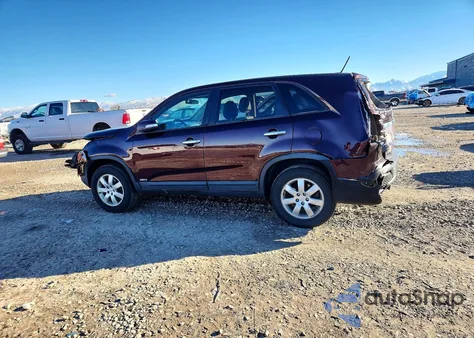 2011 Kia Sorento Base z USA, uszkodzony, nr VIN 5XYKTCA15BG057333